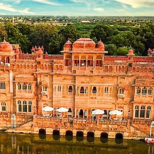 Gajner-Palace (1)---